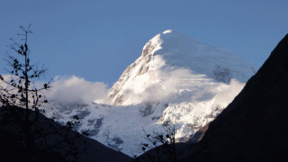 Bhutan Chomolhari Trekking Hiking Tour